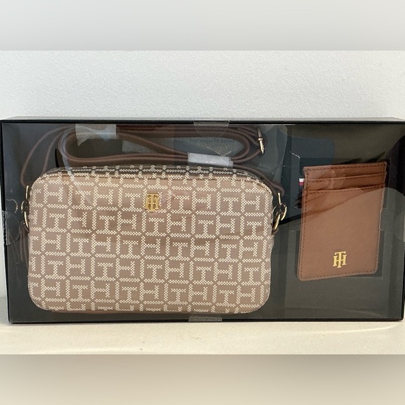 Tommy Hilfiger Handbags - TOMMY HILFIGER Women Beige Sling Bag withh cardholder
